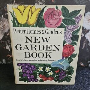 Vintage Better Homes and Garden NEW GARDEN BOOK Ring Bind - 1960s Meredith Press